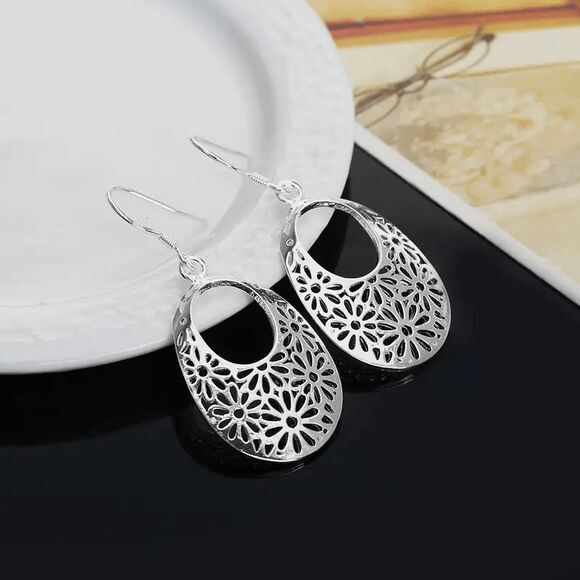 Boho Flower Dangle Earrings - Picture 1 of 6